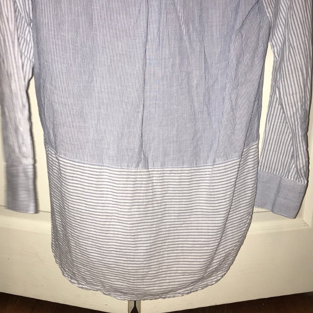 Light Partial Button Down Blouse. L - image 6